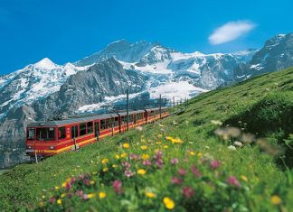 Check in 5 tuyến đường sắt ngắm cảnh tuyệt đẹp khi du lịch Thụy Sĩ
