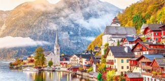 Lạc vào khung cảnh thơ mộng của thị trấn Hallstatt khi du lịch Áo